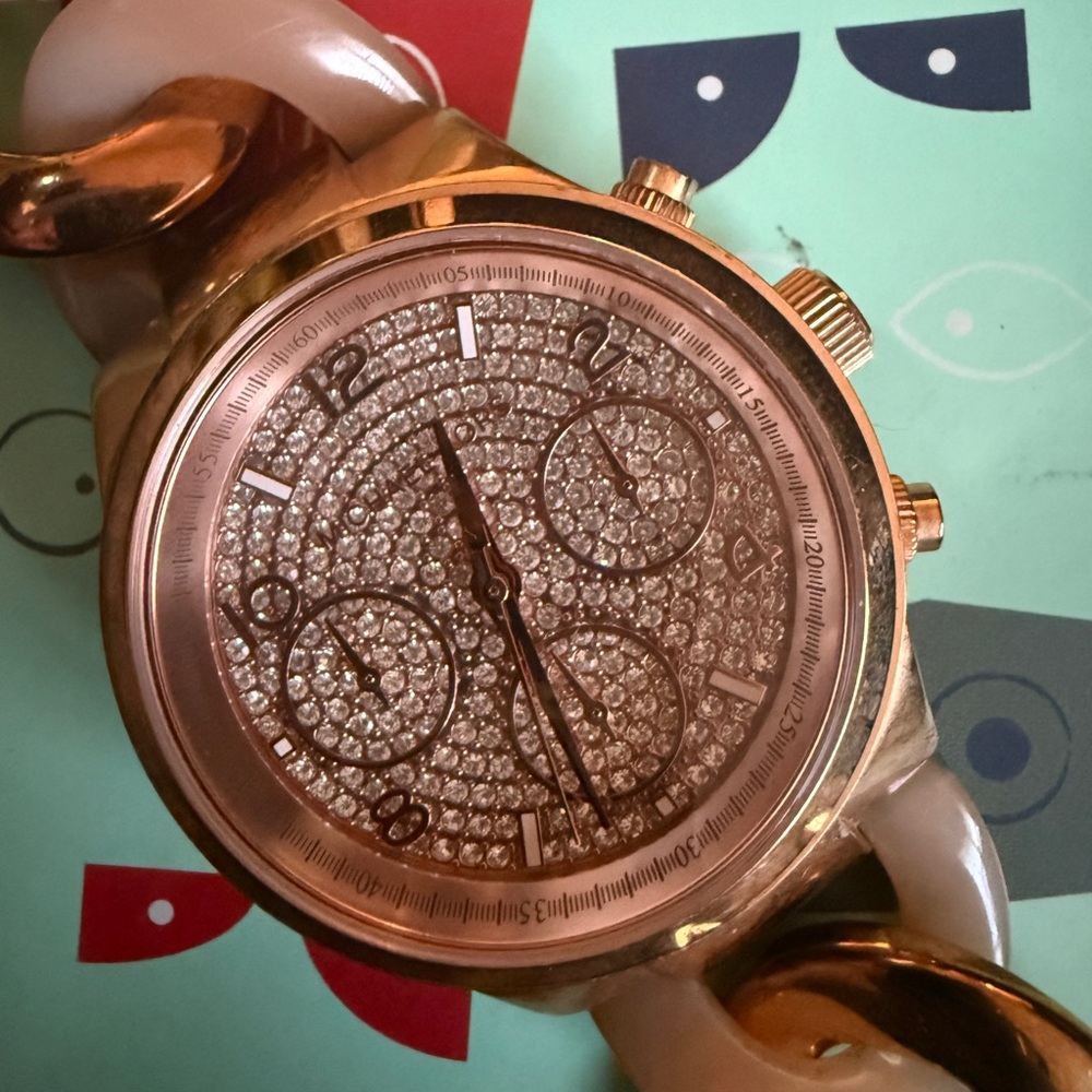 Michael Kors Runway Rose Gold Dial Two Tone
Steel Strap Watch for Women MK4283 - Picture 5 of 7